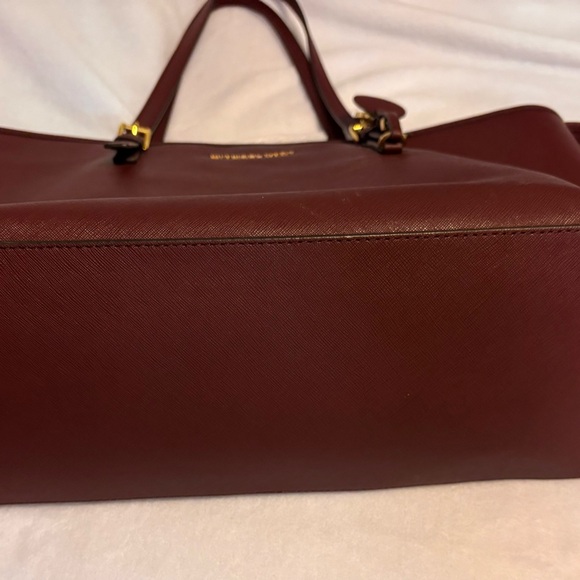 Michael Kors Red Burgandy Tote - Picture 4 of 9